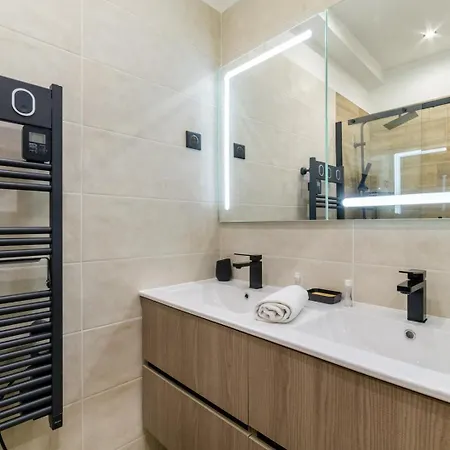 Vivez ! Logez A 6 Au Centre-ville Appartement *